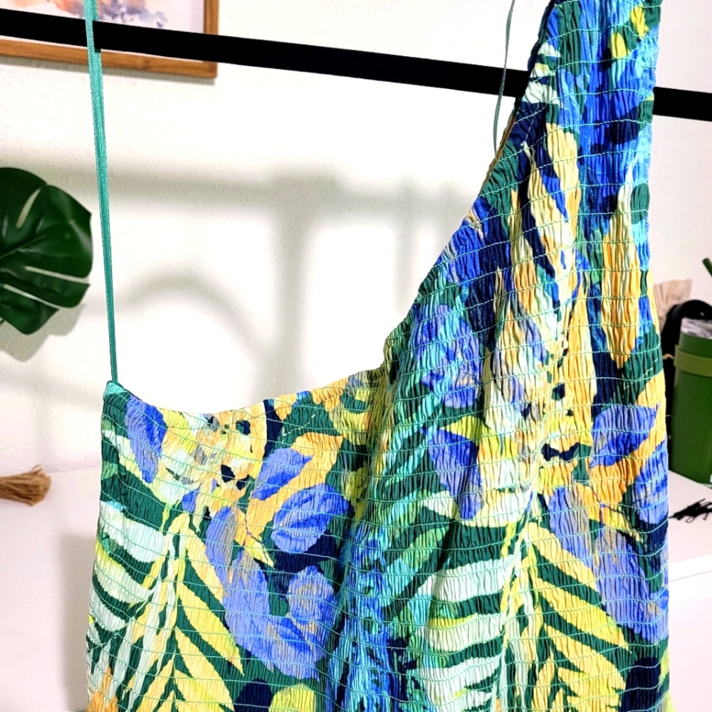 One shoulder  dress  summer ☀️ bright colors